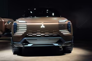 Mitsubishi Elevance: The Luxurious Electric SUV Redefining Adventure for Off-road Enthusiasts-3