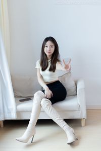 Chinese Model Tingting No.2339: Elegant Style with Chic Long Boots-17