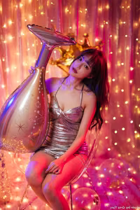 Shimmering Allure in Studio Shoot Part01 - Immersed in Ethereal Light-6