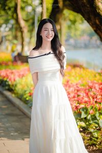 Radiant Beauty of a Vietnamese Girl with a Bright Smile in Nature-9