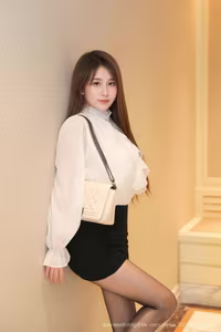 XiuRen No.10342: Xiao Rou Rou Mi – Alluring Elegance and Charm in Her Latest Photoshoot-13