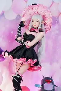 Discover the enchanting world of Coser Hidori Rose as Melty du Granite (32P) in stunning detail-7