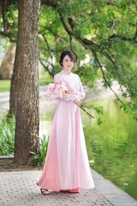 XVG No.10: The Beauty of Vietnamese Ao Dai - Graceful, Traditional, and Captivating.-1