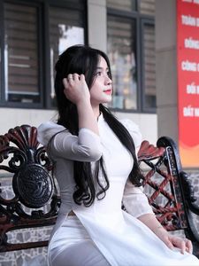 Elegant Ao Dai: Timeless Beauty of Vietnamese Woman 1000019794 – Discover Traditional Charm-6