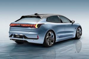 Zeekr 001: Explore the luxurious electric car interior, fast-charging technology-4