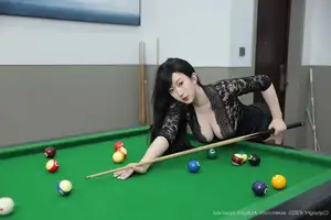 Li Gin En Irene's Alluring Charm on the Billiard Table: XiuRen No.10572 Style-13