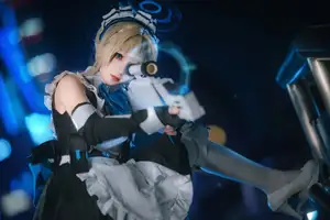 Coser Hua Qi Hana's Stunning Honkai Star Rail Cosplay: Futuristic Maid Warrior 飞鸟马时-8