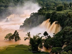 Ban Gioc Waterfall in Autumn Majestic Scenery Rushing White Waters Amidst Cao Bang Mountains-2
