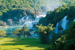 Ban Gioc Waterfall in Autumn Majestic Scenery Rushing White Waters Amidst Cao Bang Mountains-1