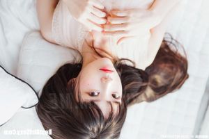 MTYH Vol.226 Girl by the Window: Serene Beauty in Soft Morning Light-4