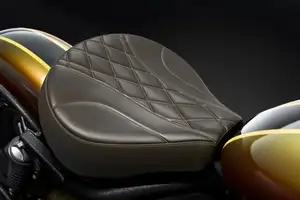 Explore Royal Enfield Classic 650 125th Anniversary Edition Details: Unique Classic Charm-8