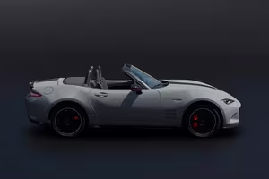 Close-up: Mazda MX-5 Spirit Racing Roadster 12R – Admire this 200-Unit Limited Edition Masterpiece-4