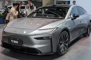 Toyota bZ7: S-Class Sized Electric Sedan, 700km Range. Huawei Tech Stuns!-1