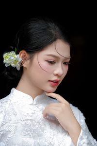 Elegant Vietnamese Woman Portrait Traditional Dress Ancient Architecture-23