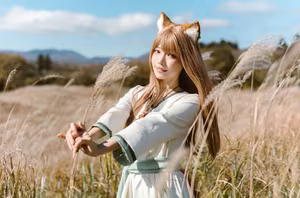 Coser Ely_eee: Enchanting 'Wolf and Breeze' Cosplay amidst Golden Fields | Artistic View-14