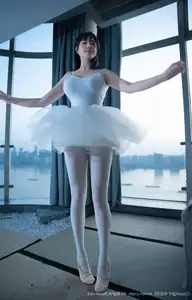 Ruan Qing XuiRen No.10575: Captivating Grace in a Pristine White Ballet Ensemble-18