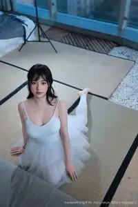 Ruan Qing XuiRen No.10575: Captivating Grace in a Pristine White Ballet Ensemble-15