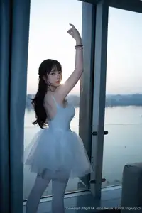 Ruan Qing XuiRen No.10575: Captivating Grace in a Pristine White Ballet Ensemble-31