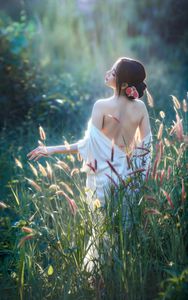XVG No.6: Serene Asian Muse Portrait Aesthetically Captured in Tranquil Nature-4