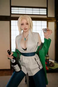 Alluring Tsunade Cosplay, Legendary Hokage's Charm-6