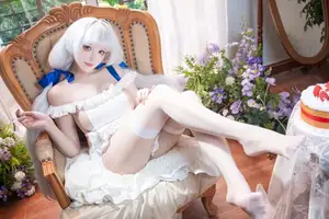 Coser Gua Xi Jiang as Illustrious Azur Lane: Graceful and Alluring Beauty-1