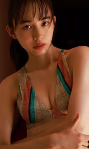 Hiroe Igeta Radiant Smile: Discover Captivating Beauty from Digital Photo Book BE. Don't Miss Her Fresh Charm!-9