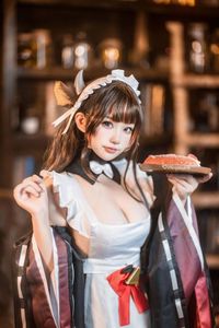 Coser Qiqi Nanako: Adorable Cow Maid Cosplay Captivates Fans-22