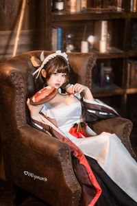 Coser Qiqi Nanako: Adorable Cow Maid Cosplay Captivates Fans-8
