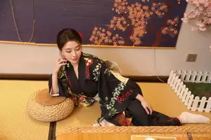 Su Yi Nuo No.10627: Captivating Traditional Grace in a Seductive Black Kimono-57