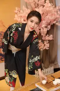 Su Yi Nuo No.10627: Captivating Traditional Grace in a Seductive Black Kimono-36