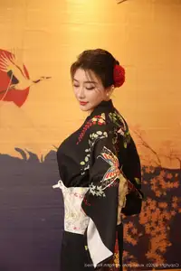 Su Yi Nuo No.10627: Captivating Traditional Grace in a Seductive Black Kimono-47