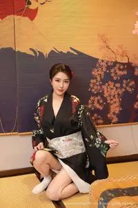 Su Yi Nuo No.10627: Captivating Traditional Grace in a Seductive Black Kimono-6