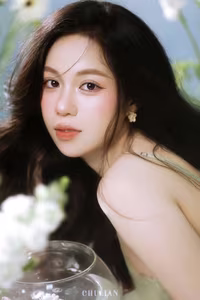 VGU No.91: Discover the Ethereal Beauty of a Dreamy Muse Amidst Pure Blossoms – An Emotional Portrait-5