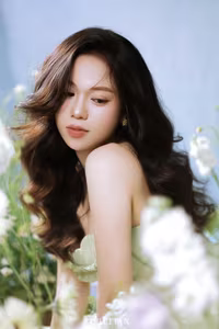 VGU No.91: Discover the Ethereal Beauty of a Dreamy Muse Amidst Pure Blossoms – An Emotional Portrait-6