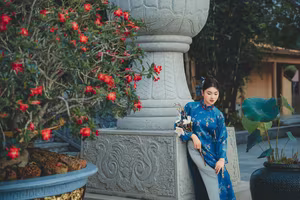 VGU No.129: Discover the Elegant Ao Dai Beauty of a Vietnamese Girl Captivating Graceful Smile-7