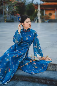 VGU No.129: Discover the Elegant Ao Dai Beauty of a Vietnamese Girl Captivating Graceful Smile-5