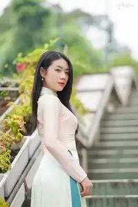 Captivating Grace: Vietnamese Girl in Traditional Ao Dai Beauty 1000025136-0
