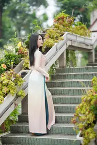 Captivating Grace: Vietnamese Girl in Traditional Ao Dai Beauty 1000025136-17