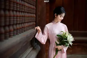 VGU No.194 Ao Dai: Timeless Vietnamese Elegance & Grace in Golden Hour 1000024567-1