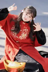 YiTuYu Art Language Vol.8539: Xia Yu Xiao Nian's Vibrant Hanfu Charm-4