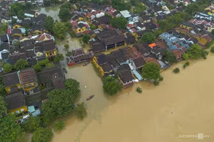 Hoi An Flood Season: Heritage Colors and Simple Daily Life-1