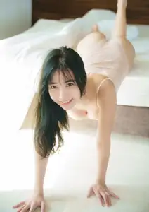 Amane Kizumi's Captivating Beauty Under Sunset Glow: Discover Kisumiski's Allure - Tukuku-15