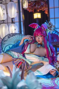 Coser Kaneko's Stunning Spirit Blossom Ahri Cosplay - A Mystical Journey in League of Legends-13