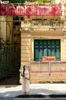 Gentle Beauty of Vietnamese Woman in Traditional Ao Dai at Hoan Kiem Lake-5