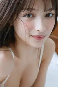 Momose Marina - FRIDAY Monthly Girl 049 Part01: Discover her sweet, never-before-seen beauty-6