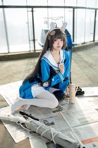 Coser Jiu Qi Miao as Kasasawa Miyu: Captivating Blue Archive Cosplay in Sailor Uniform & Bunny Ears. View 0044-8
