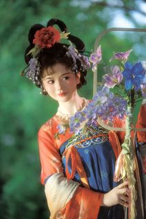 Elegant Cosplay: Tong Yi's Traditional Chinese Beauty in YiTuYu Vol.8305-10