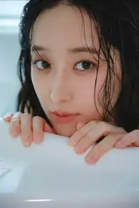 Ami Yamazaki FRIDAY Monthly Girl 048 Part02: Captivating Reflections & Natural Allure-27