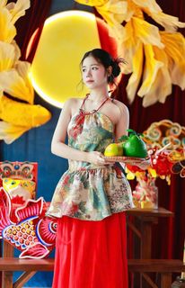 Vietnamese Mid-Autumn Charm: Girl in Traditional Attire with Vibrant Lantern | Festival Culture & Colors-19