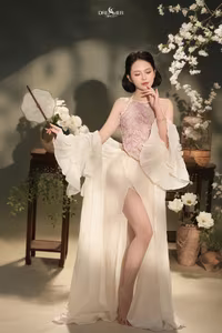 VGU No.138: Discover Elegant Vietnamese Beauty: Modern Ao Yem & Oriental Grace-7